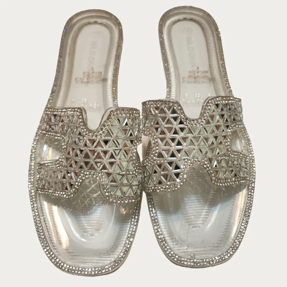 Wild Diva CLEAR MIRRORED Glam Slide Sandals, SIZE 7 - Picture 6 of 13